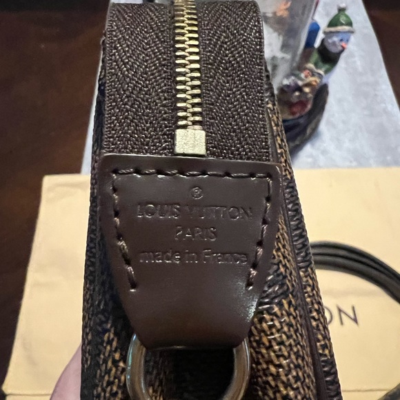 SOLD Authentic Louis Vuitton Eva Clutch - Picture 4 of 7